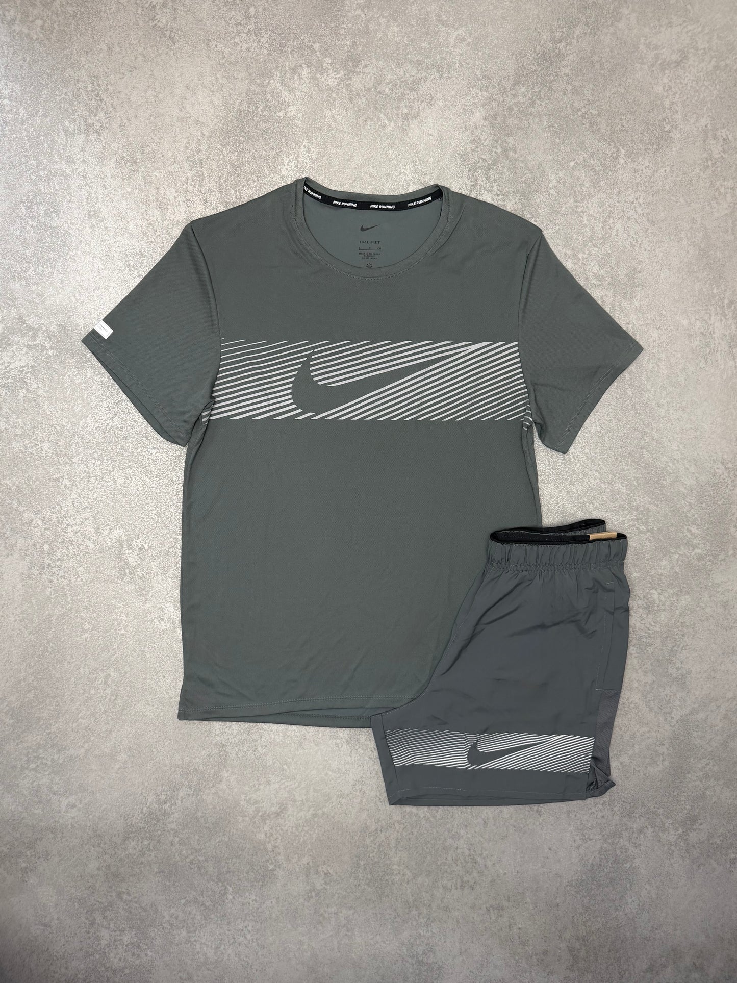NIKE GREY REFLECTIVE SET