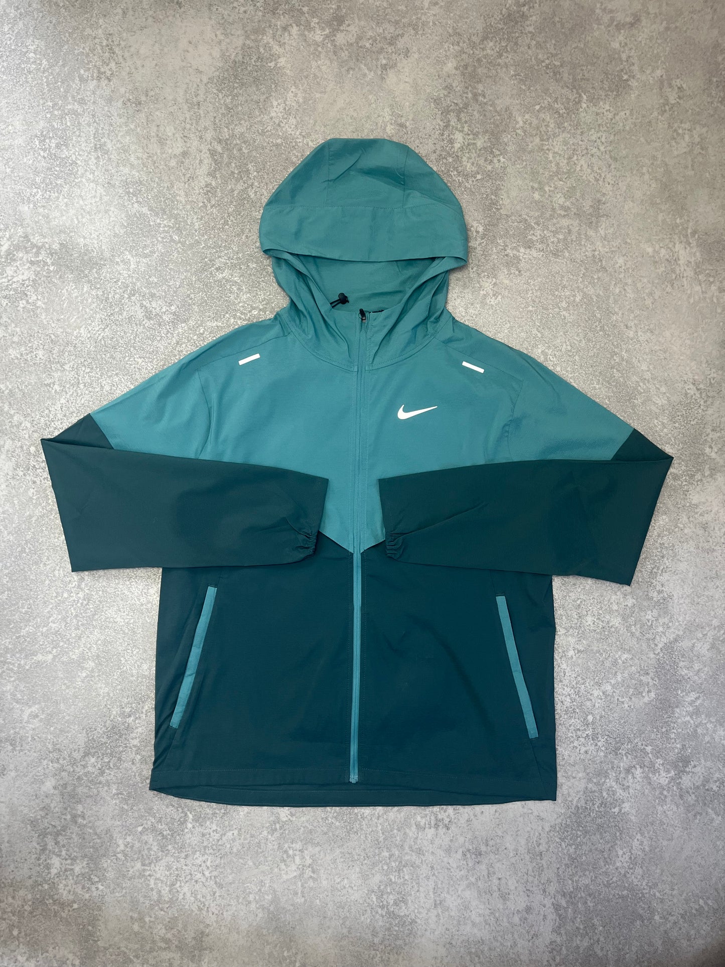 NIKE Teal Windrunner