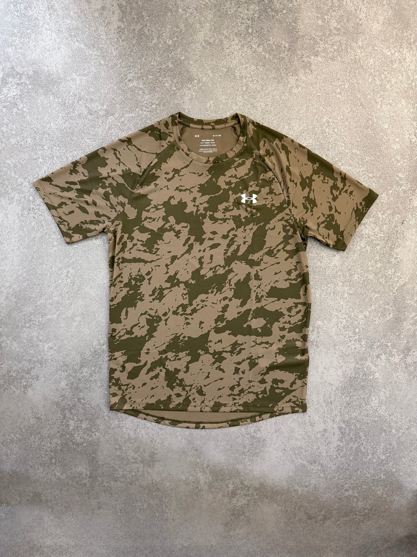 UA CAMO TECH TOP