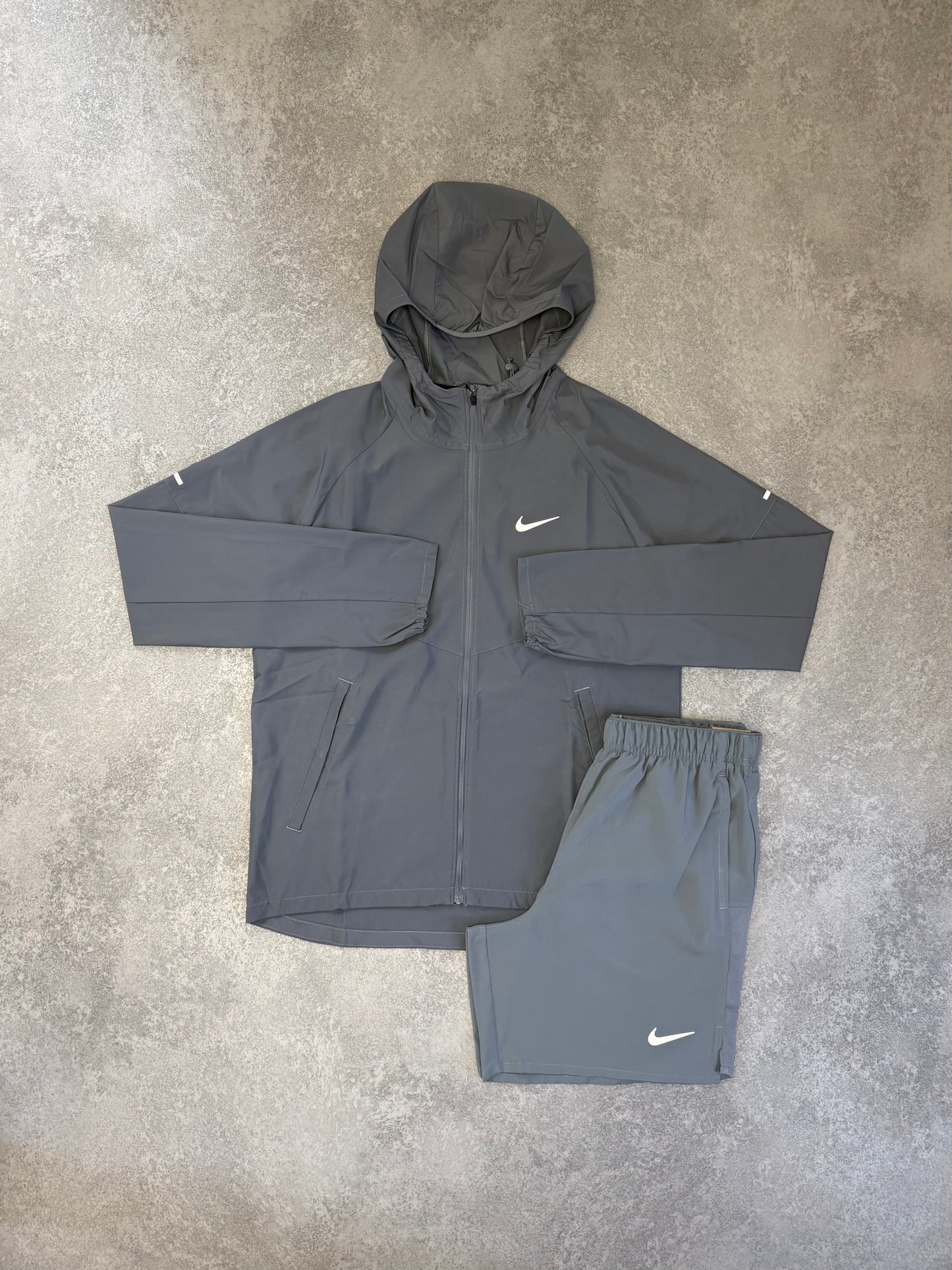 NIKE GREY REPEL JACKET SET
