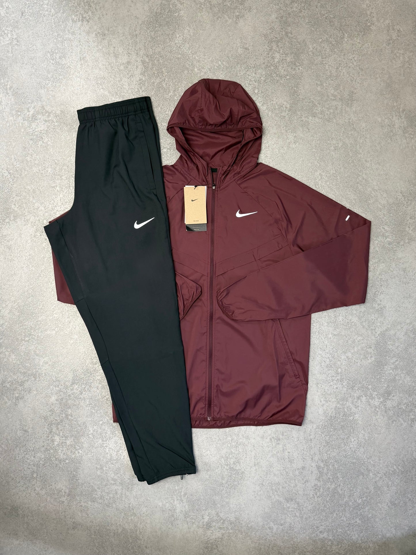 NIKE Burgundy UV Repel SET