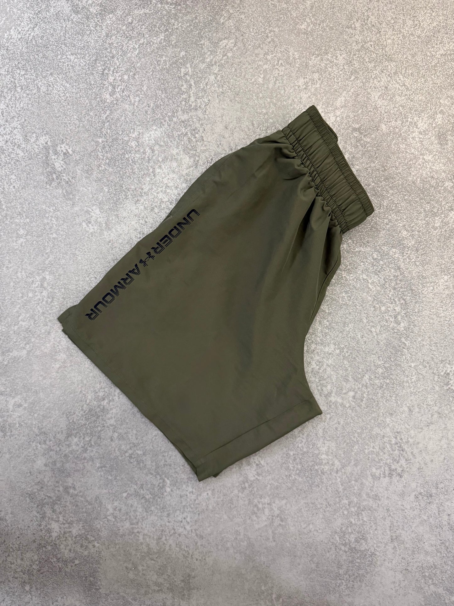 UNDER ARMOUR KHAKI WORDMARK SHORTS