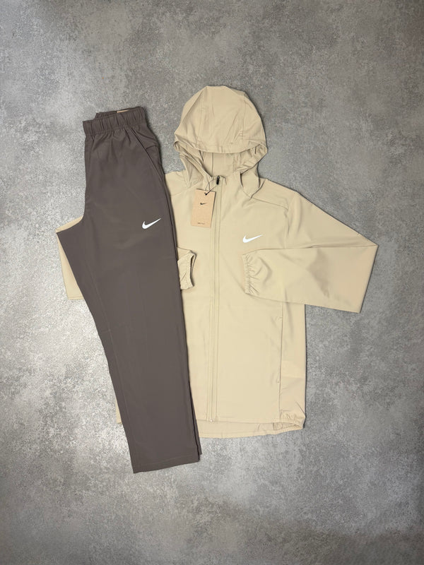 NIKE Sand Dri-Fit Repel SET