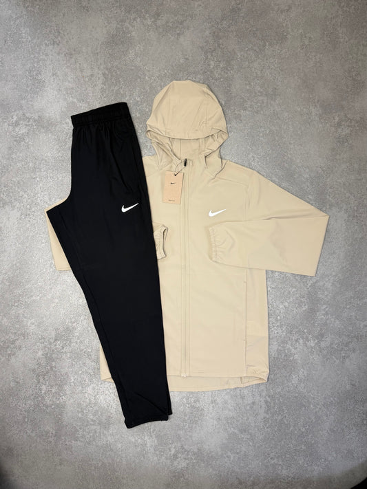 NIKE Sand Dri-Fit Repel SET