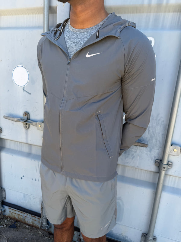 NIKE GREY REPEL JACKET SET