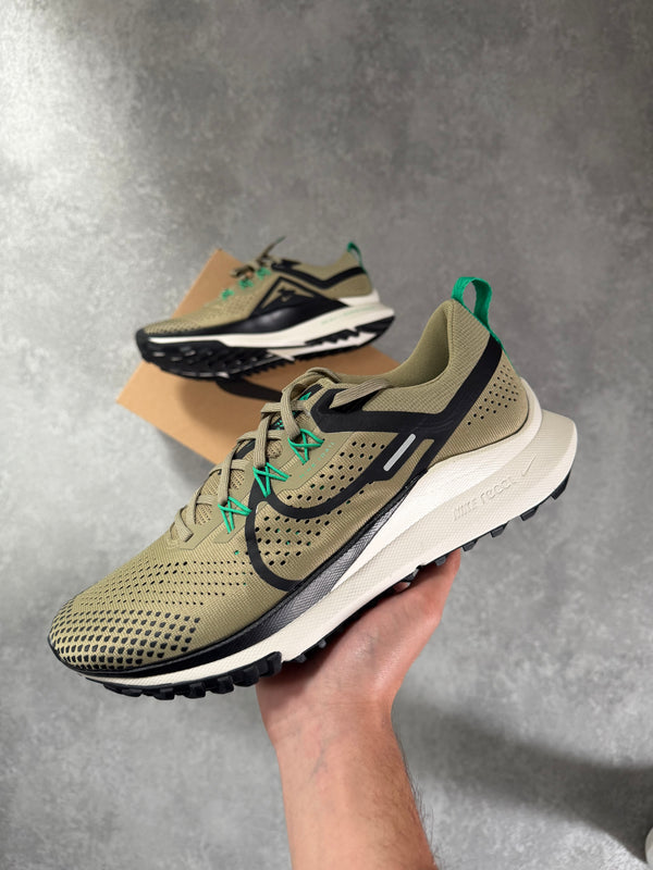 NIKE Khaki Pegasus Trail 4s