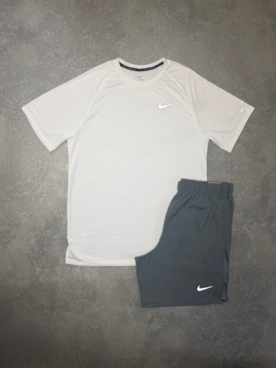 NIKE WHITE SHORT SET