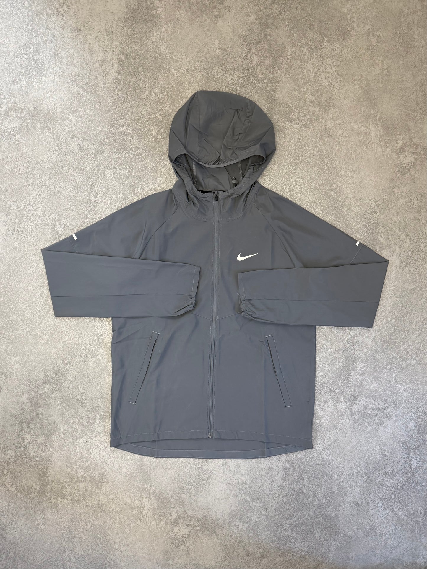 NIKE GREY REPEL JACKET