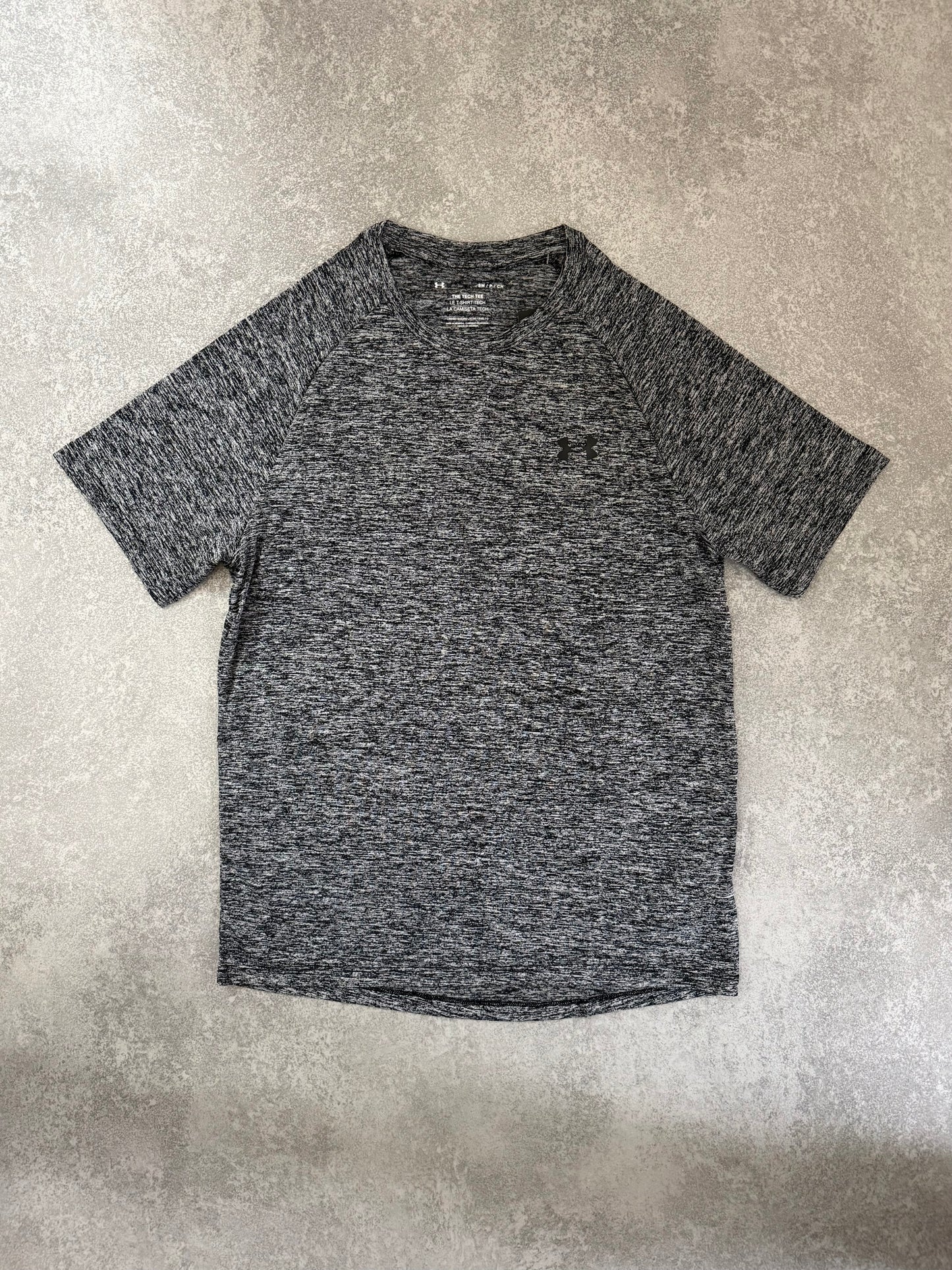 UA GREY TECH TOP