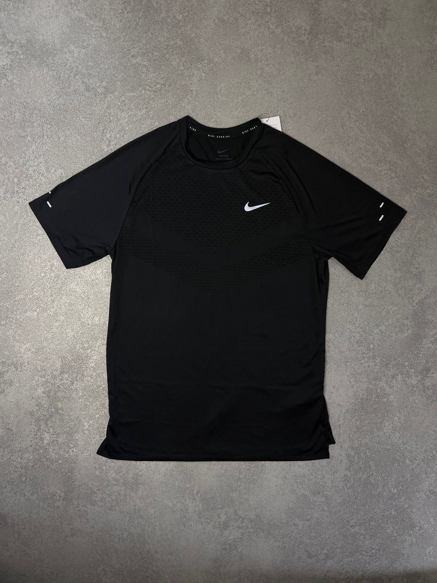 NIKE STRIDE RUNNING TOP