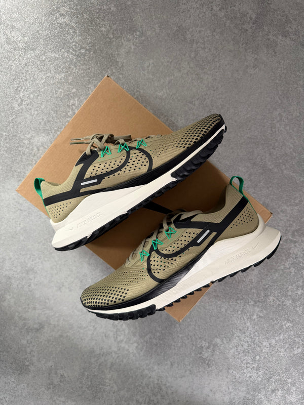 NIKE FOOTWEAR