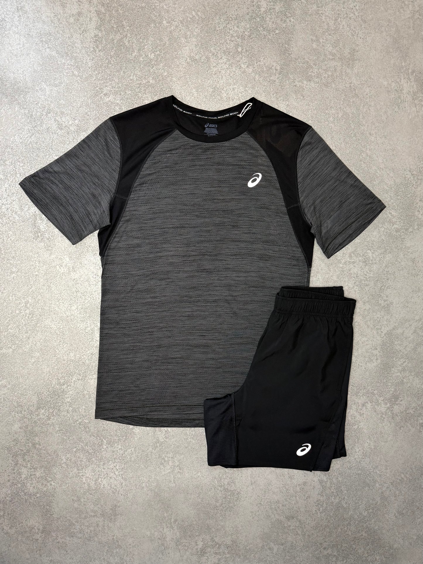 ASICS BLACK ROAD SHORT SET